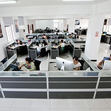 工廠觸電十年 一部電子商務(wù)的愛恨情仇史